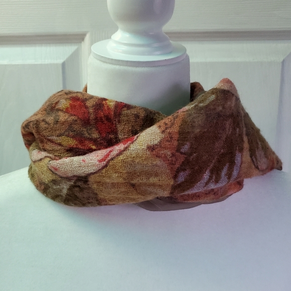 Floral Scarf Brown, red, green EUC - Picture 15 of 16